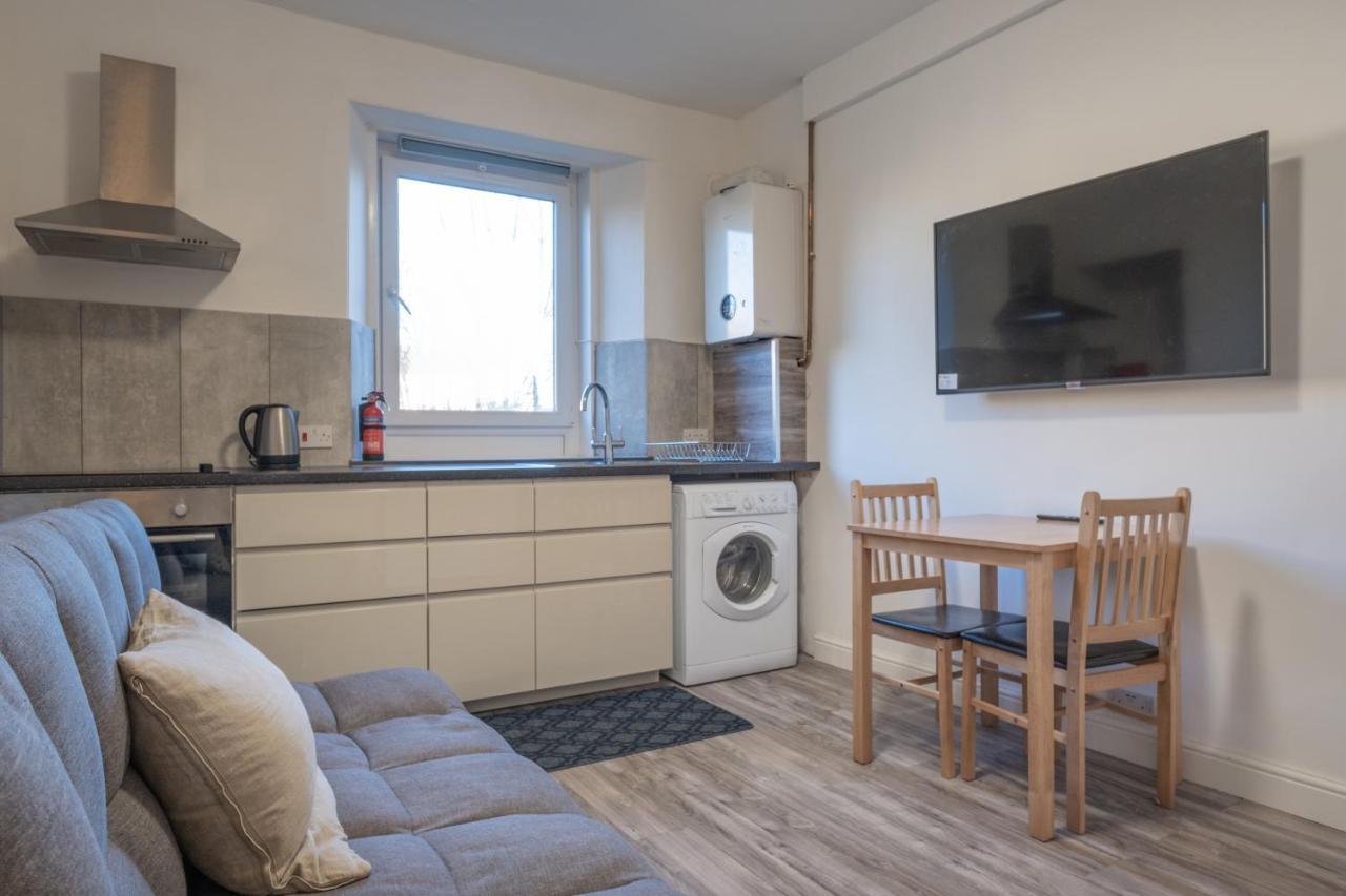 Hutch 2 Bed Apart Αμπερντήν Εξωτερικό φωτογραφία